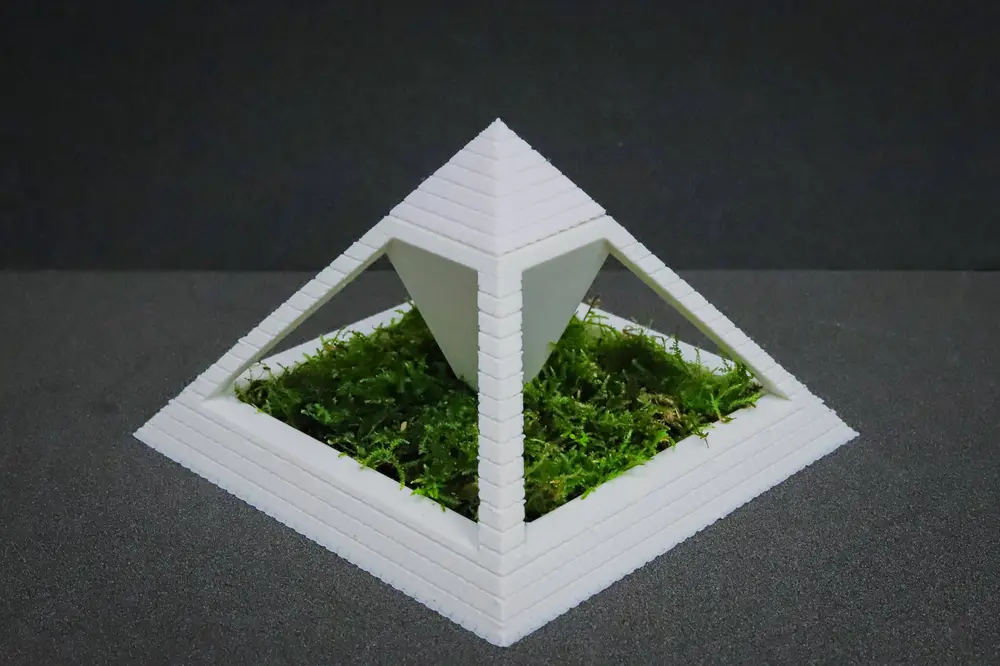 Planter of the Ancient Egyptian Pyramid