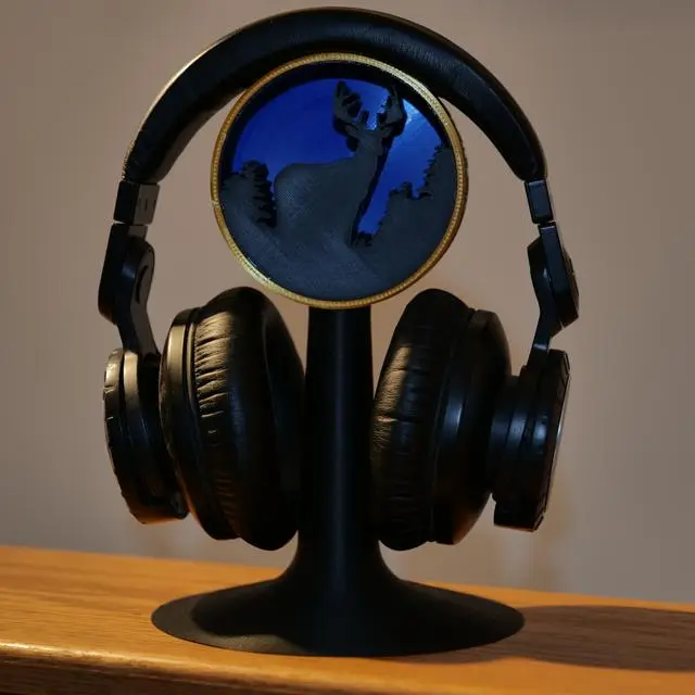 Deer Hunter Headphone Stand