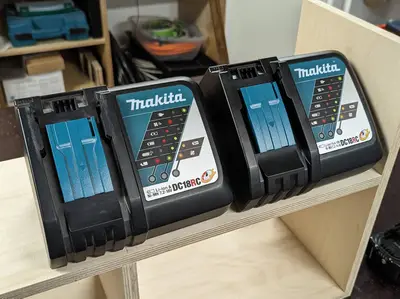 Makita DC18RC Charger Stand or Mount