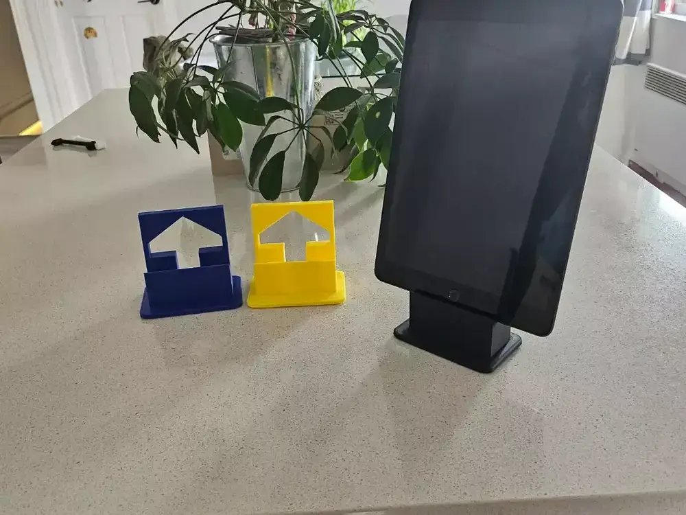 Iphone - ipad stand, wire path