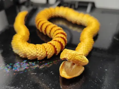 Flexi Snake with Movable Jaw