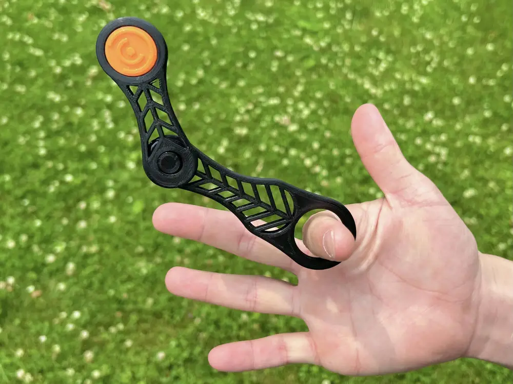 Finger Slinger - Print In Place Spinning Fidget