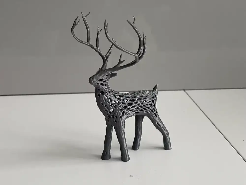 Decorative deer voronoi