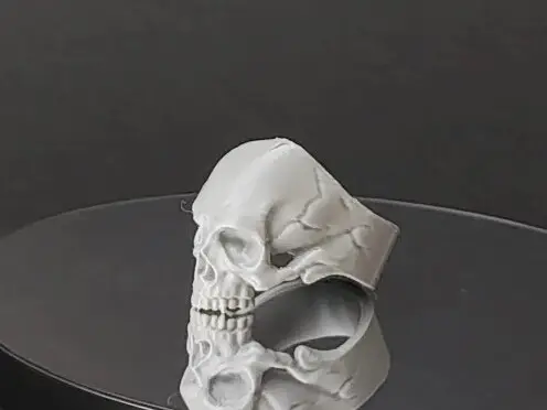 skull ring ultra detailled