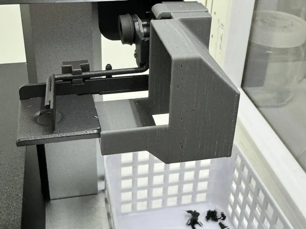Anycubic Kobra 3 Filament Poop diverter / Anycubic Kobra 3 Filamentabfälle umlenker