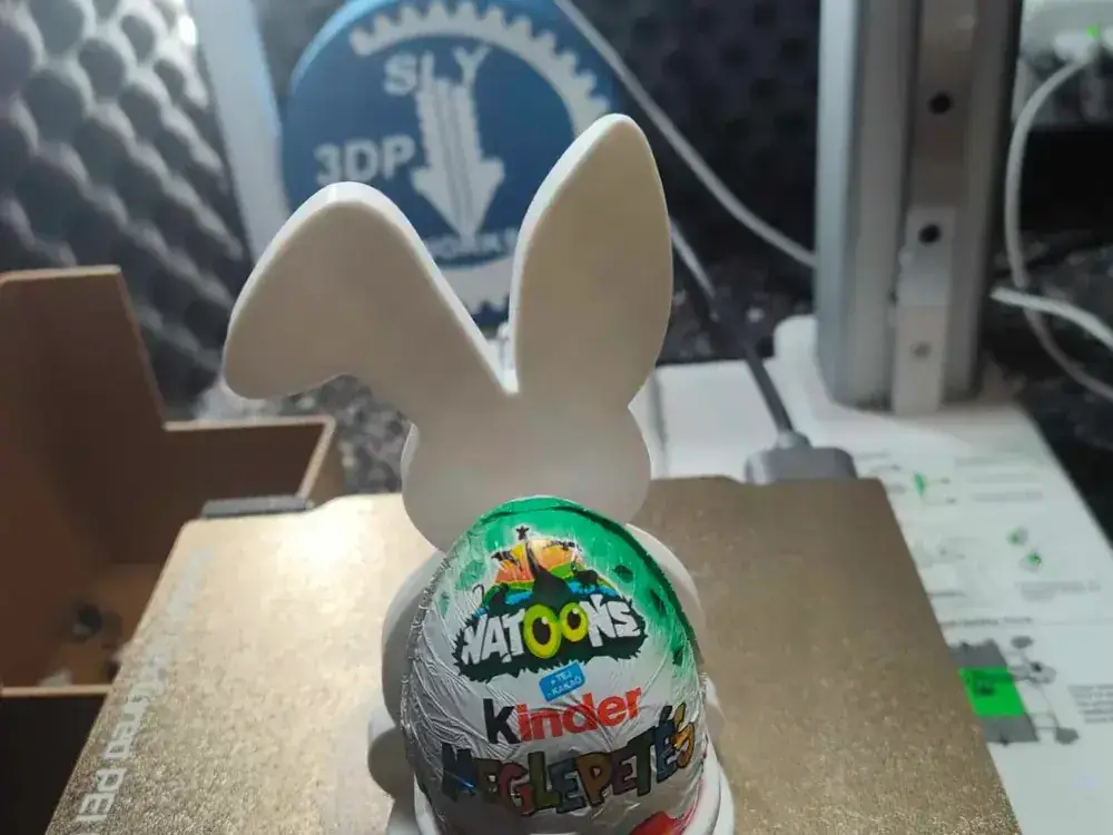Easter egg holder