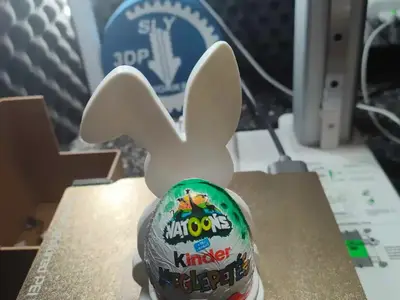 Easter egg holder