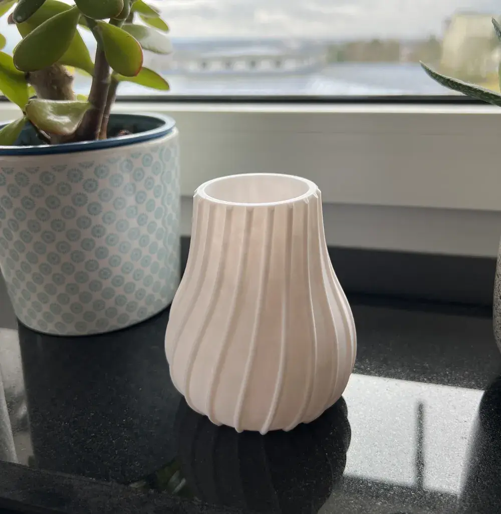 Spiral vase