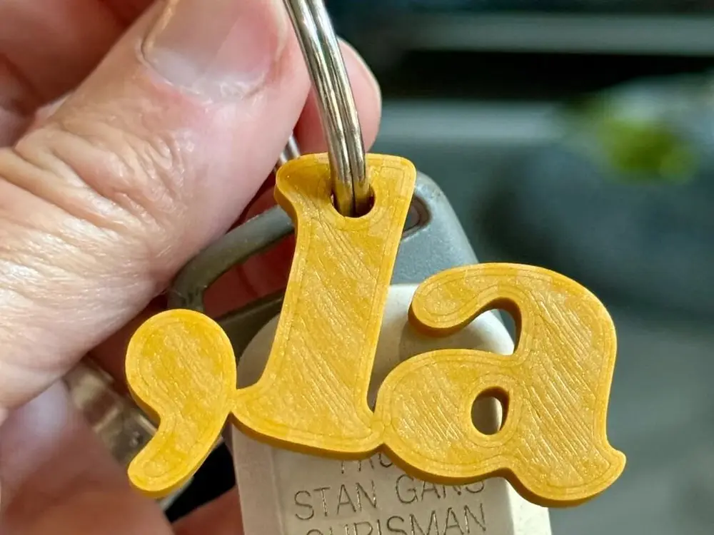 Comma-la (Kamala) Key chain