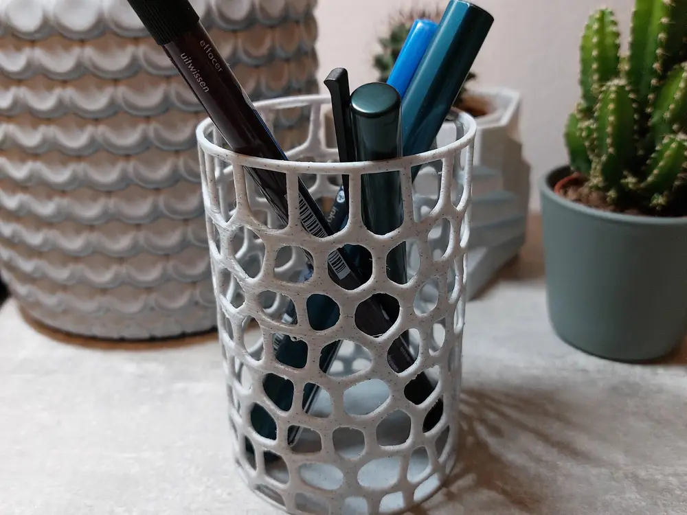 Voronoi Pen Holder