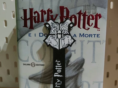 Bookmark - Hogwarts B&W Bookstop - Harry Potter