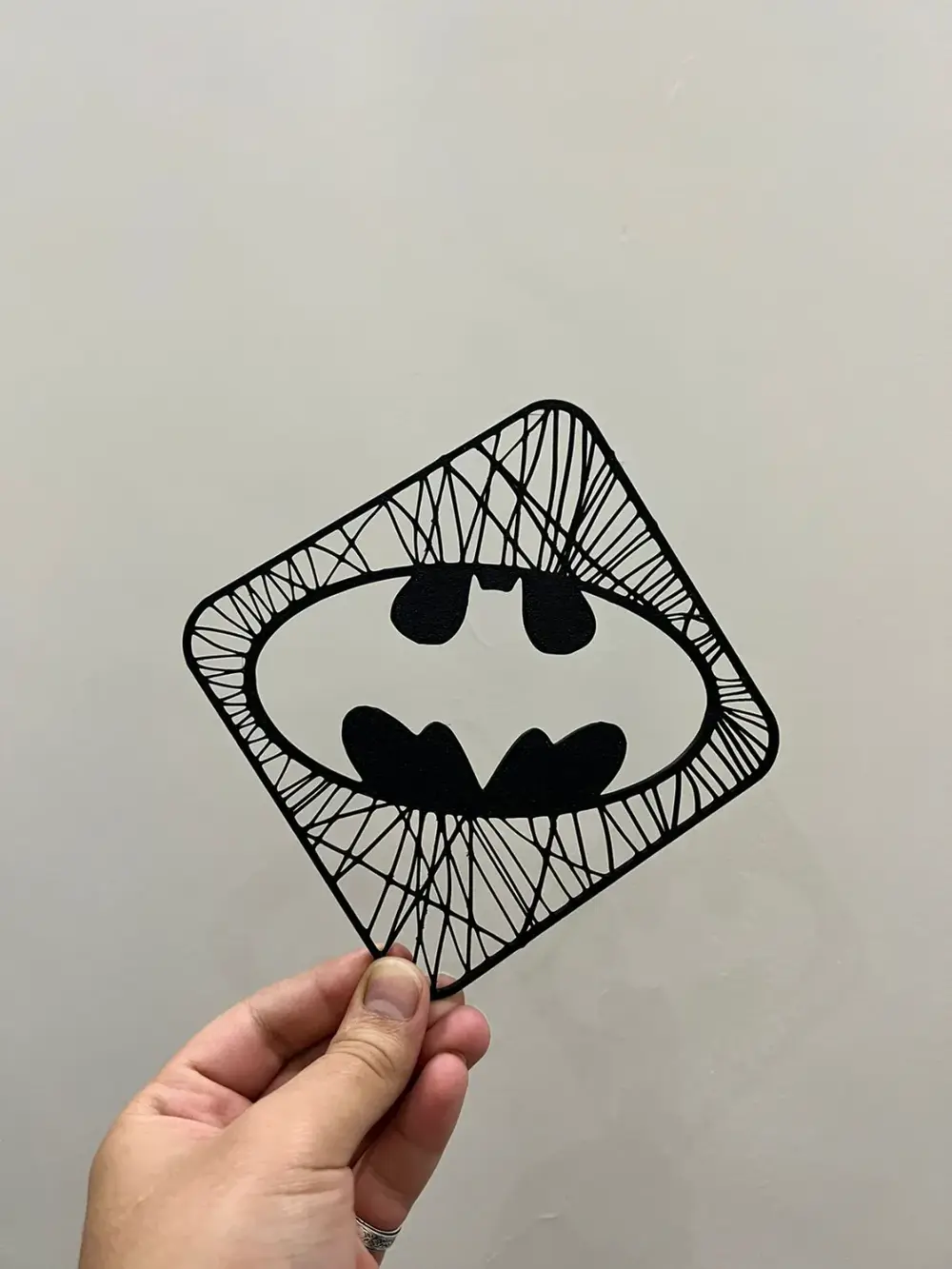 BATMAN STRING-ART - DC UNIVERSE