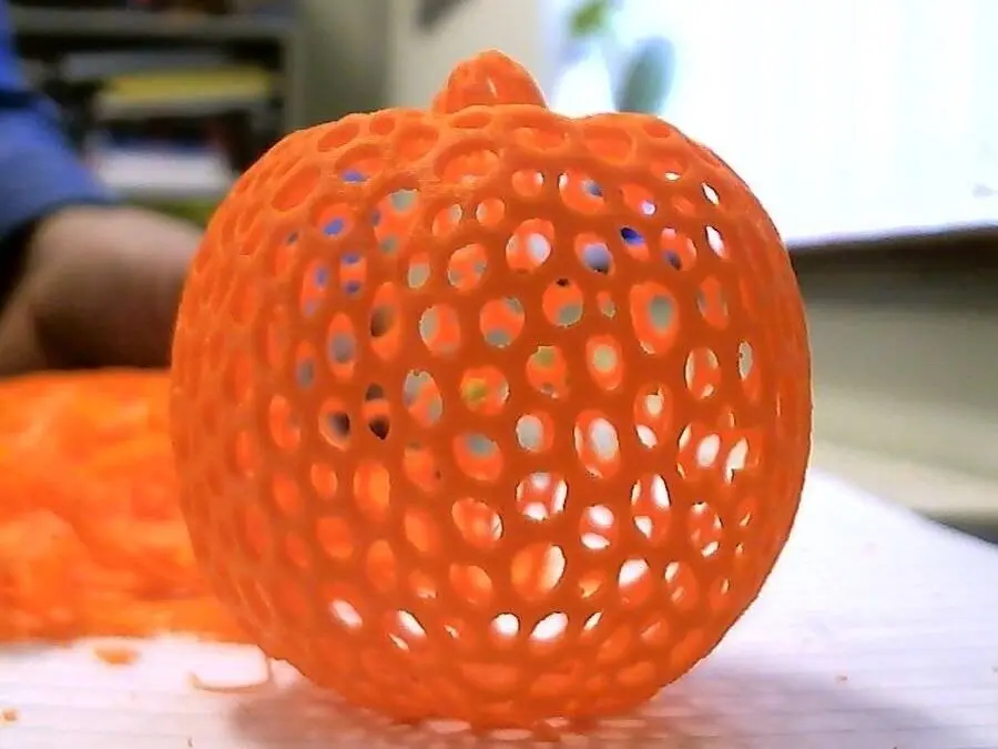 Voronoi pumpkin