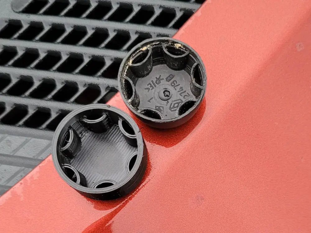 Renault wiper nut cover