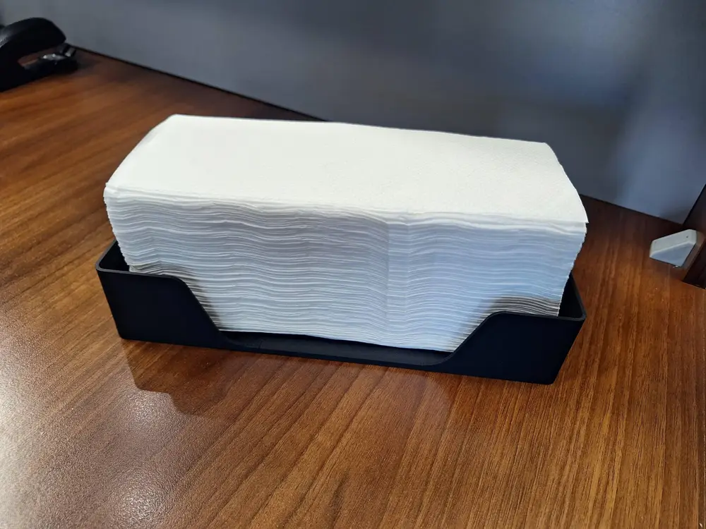 Paper towel container