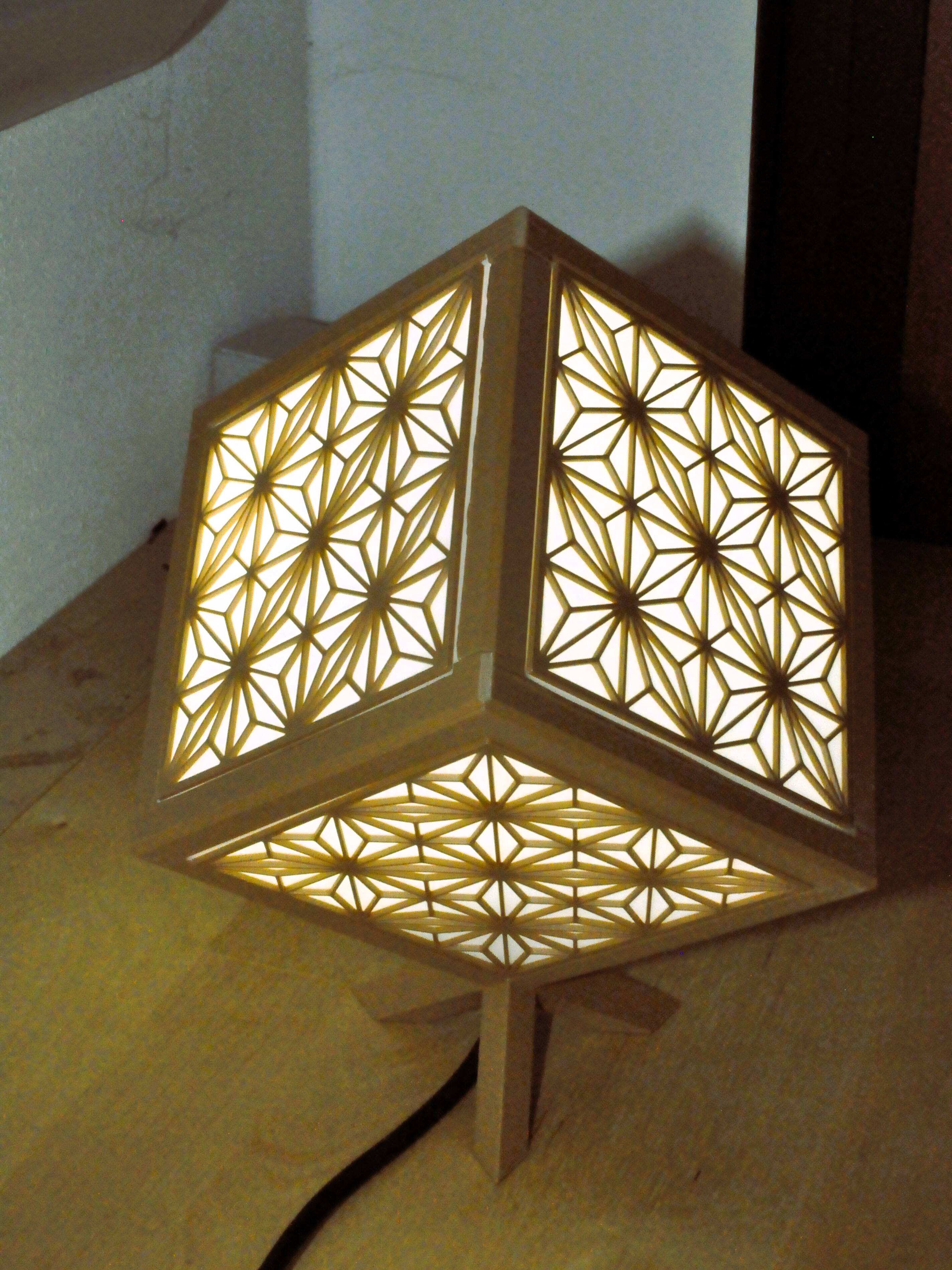 Modern kumiko lamp (e14 bulb or led panel kit) - Makeronline Modern kumiko lamp (e14 bulb or led panel kit) - Makeronline