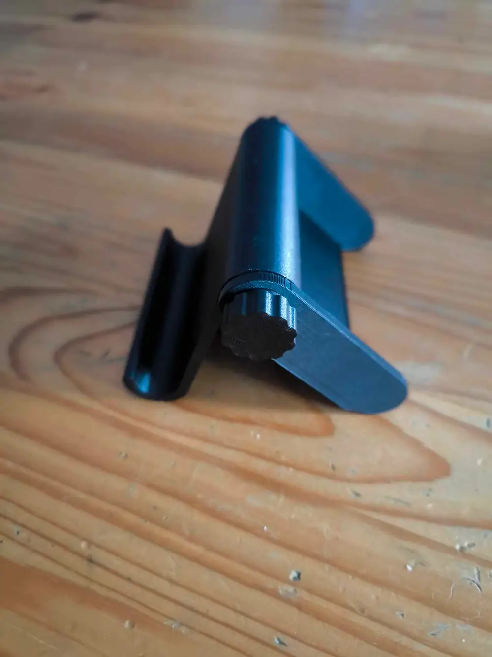 Tablet holder folding
