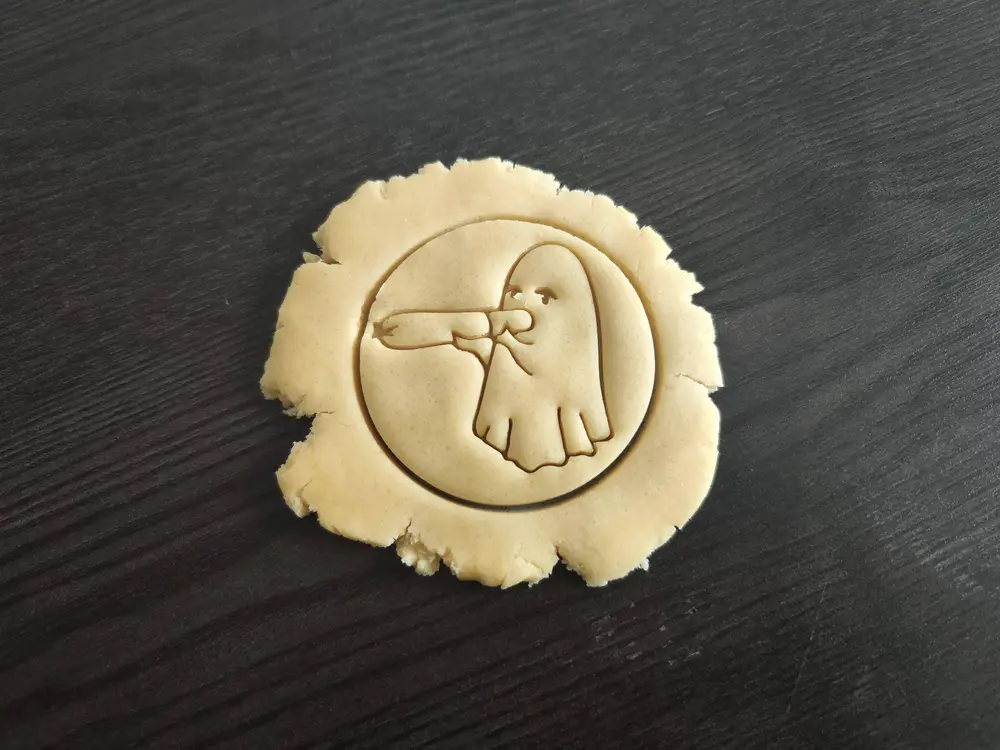 Cookie Cutter Ghost with Joint