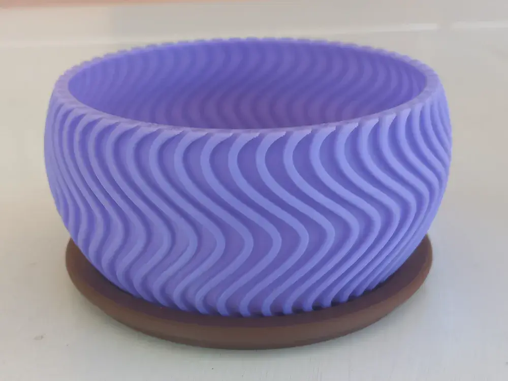 Planter pot weavy pattern