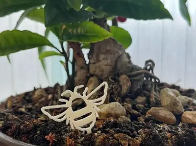 Bee flower / pot decor