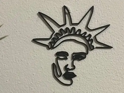 Wall art - state of liberty one line New York