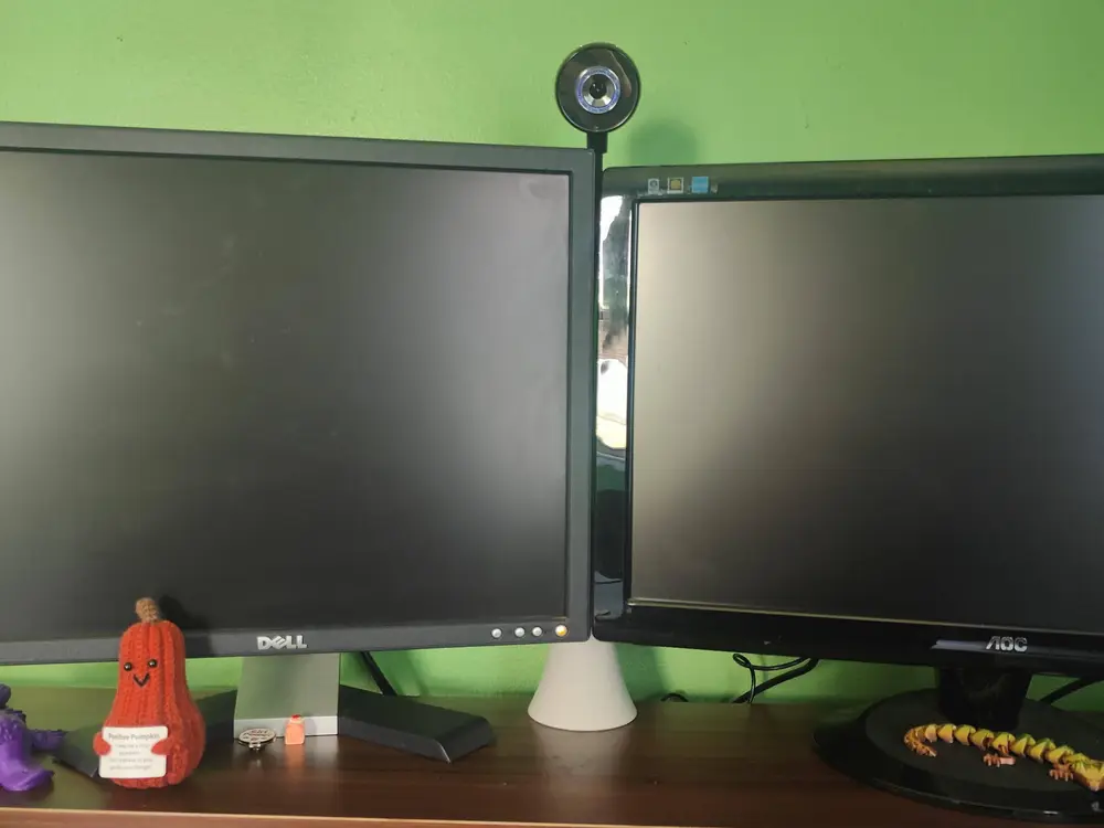 Web Cam Booter Stand