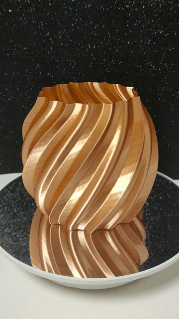 Simple spiral vase