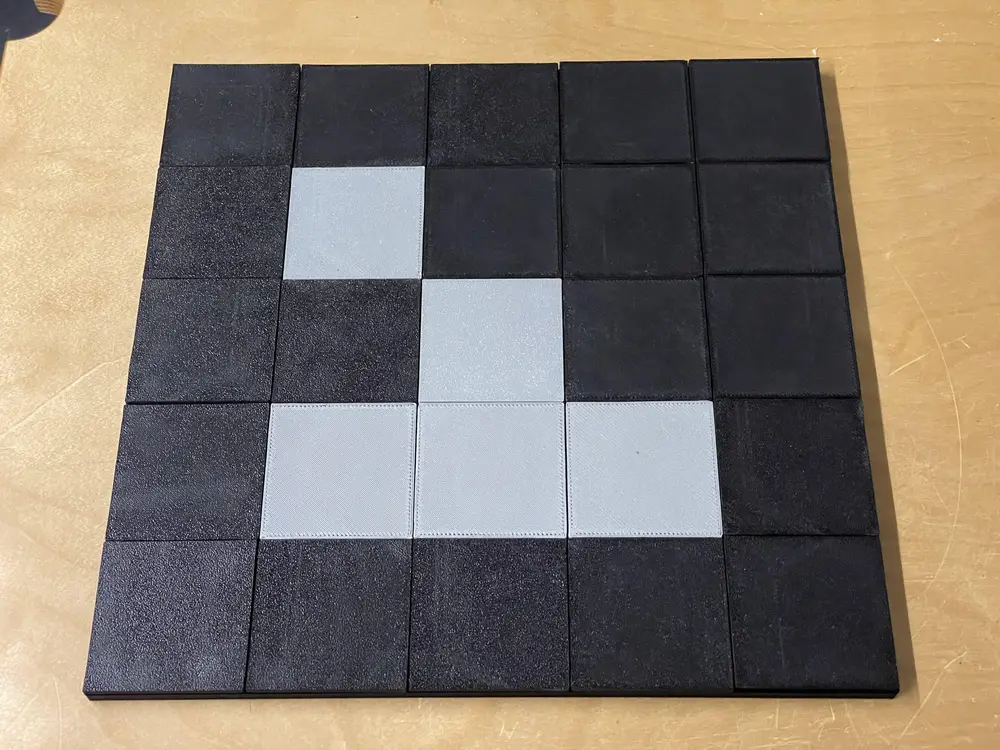 Customisable Ground Control Points for Photogrammetry