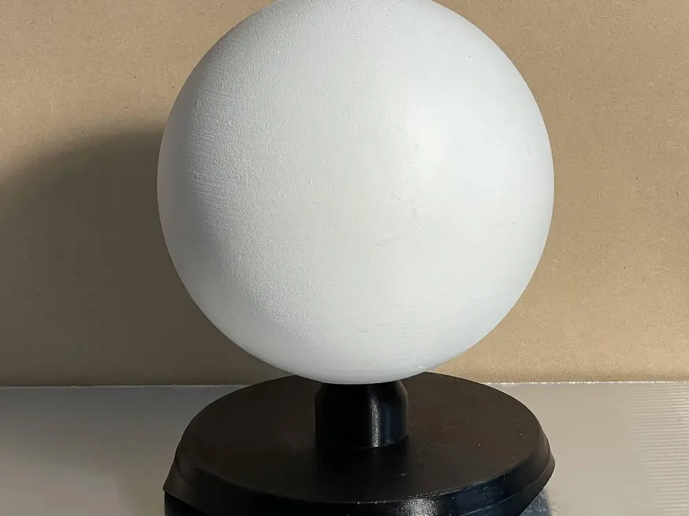 Spherical targets for laser scanning