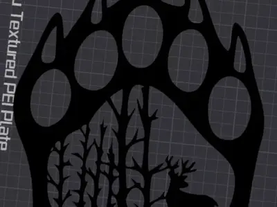 Paw dear forest