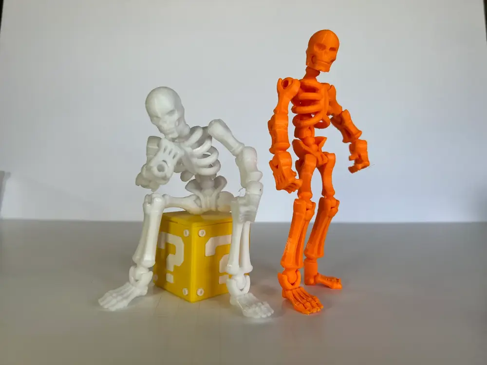 Articulated Skeleton figurine