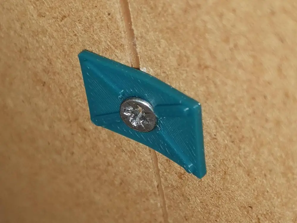 Cabinet back holder clip