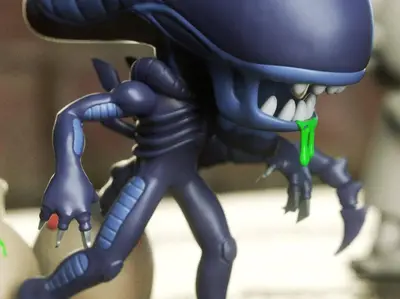 Aliens Xenomorph Mini With Base