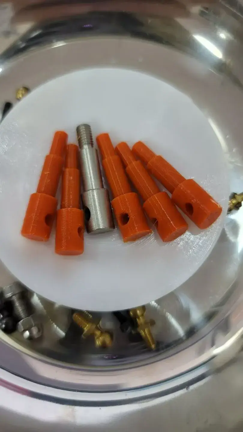 Tamiya chassis Upright
