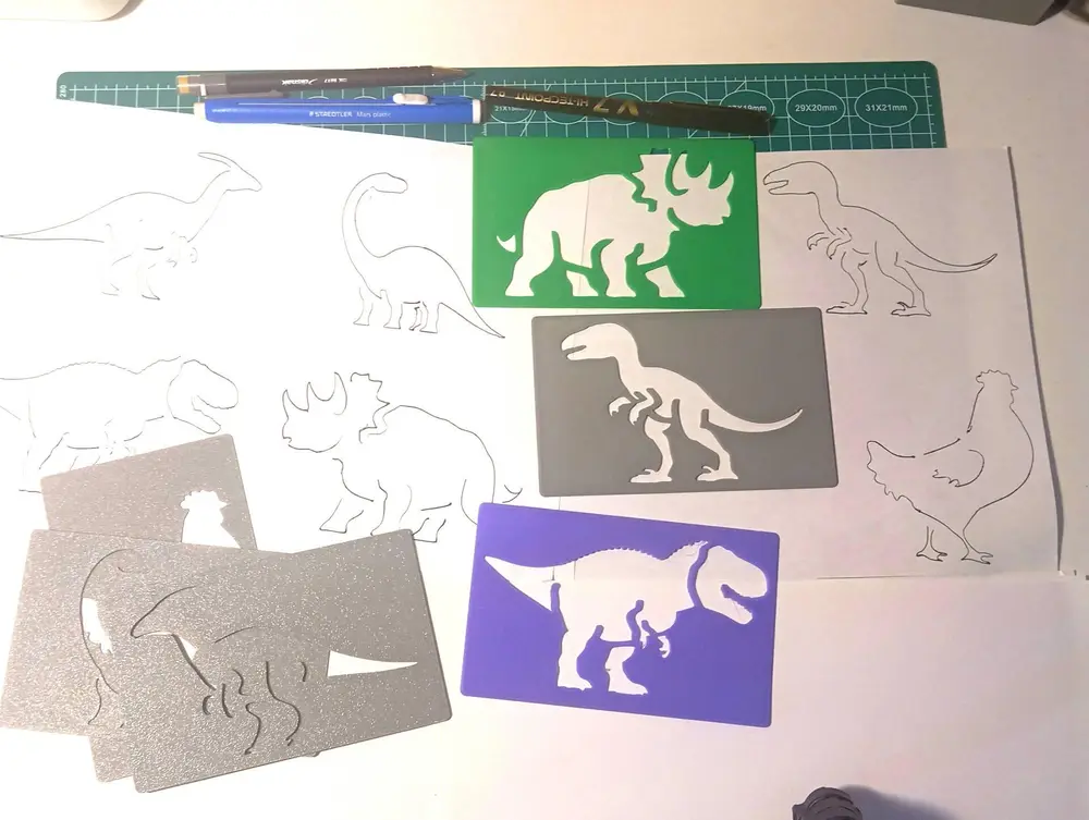Dino Stencil Cards XL