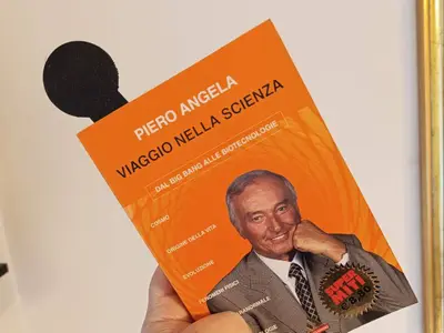 Bookmark with Integrated NFC Tag - Segnalibro con Tag NFC Integrato