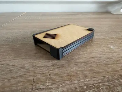 Laser Cut 5-Card Wallet