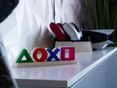 Play Station decor symbols
