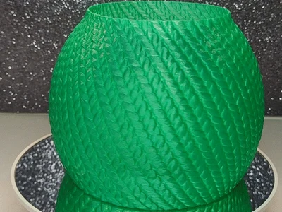 Tunisian crochet flowerpot vase