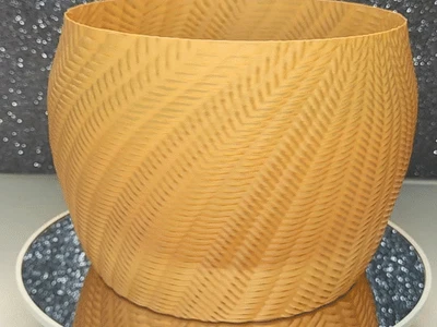 Hand-stitched crochet flowerpot vase
