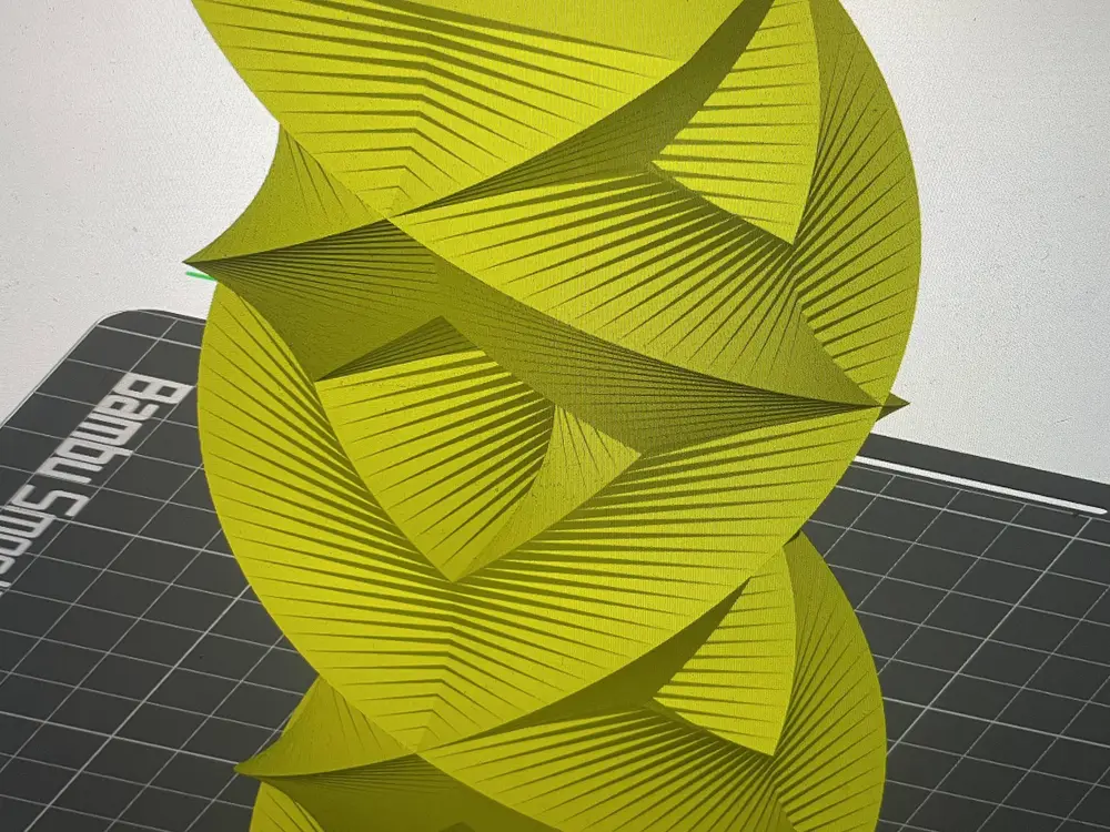 extruded_sculpture vase