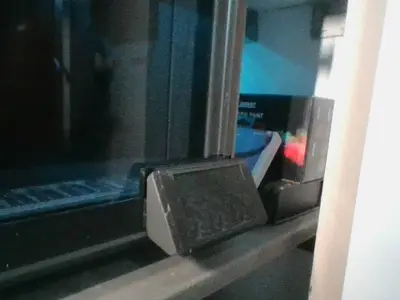 K1 Slide Screen over