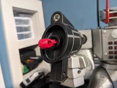 Commandobot Missile (1999 MGA Entertainment)