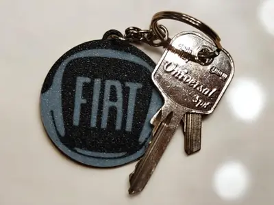 Keychain Fiat