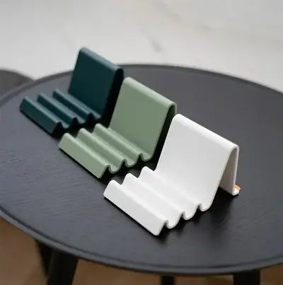 Wavy Regulable Phone Holder