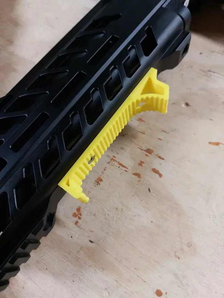 M-Lock Curved Foregrip