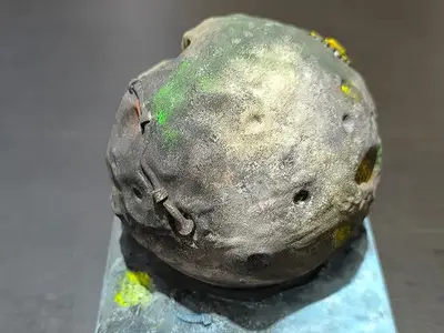 LUNA CON SOPORTE - MODELO IMPRESO EN 3D