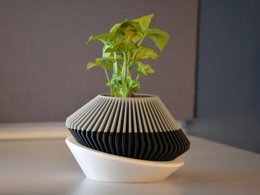 Modern Planter 001