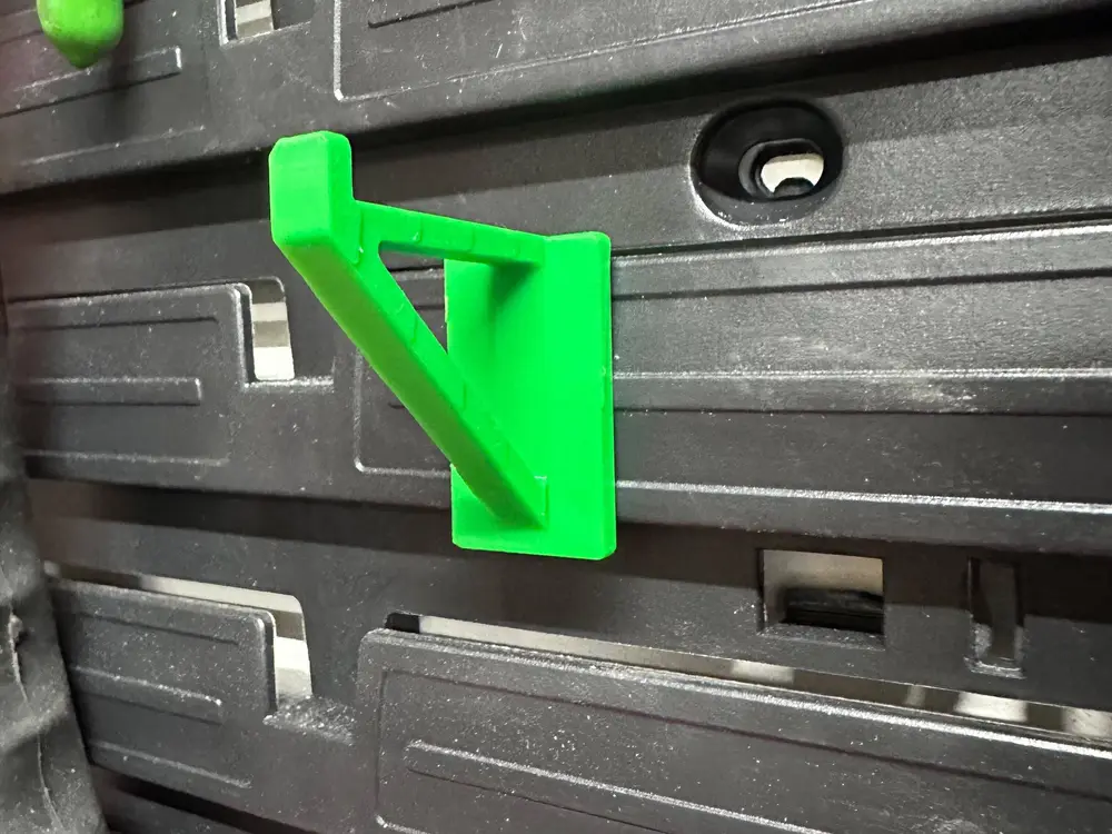 Hook for workboard