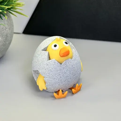 Chick looking out of the egg